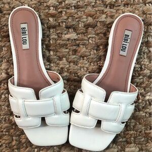 Anthropologie x Bibi Lou Holly Off White Leather Sandals. Size 38